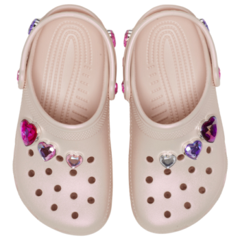 crocs gemas de corazones