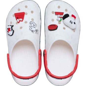 crocs snoopy